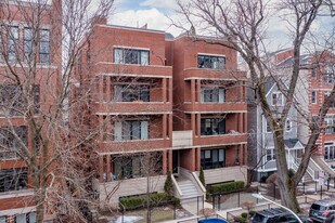 639 W Briar Pl in Chicago, IL - Building Photo