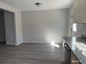 550 High St in Naugatuck, CT - Building Photo - Building Photo