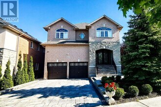 301 Weldrick Rd E in Richmond Hill, ON - Building Photo - Building Photo
