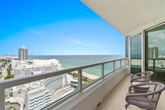 4401 Collins Ave in Miami Beach, FL - Foto de edificio - Building Photo