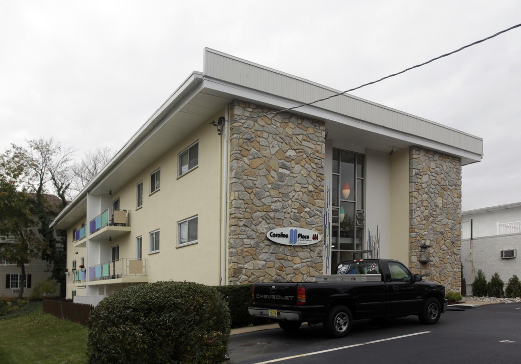 404 White Horse Pike in Haddon Heights, NJ - Building Photo