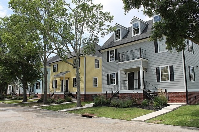 1710-1724 Ethel St in Lake Charles, LA - Foto de edificio - Building Photo