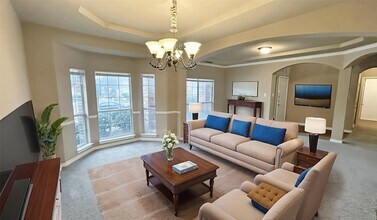 8225 Painted Tree Tr in Fort Worth, TX - Building Photo - Building Photo