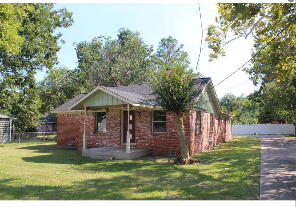 5322 Pine Ave in Pasadena, TX - Building Photo