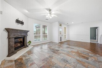 6452 Alexandra Meadows Dr in Fort Worth, TX - Building Photo - Building Photo