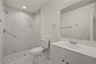 4538 SW 8th Pl in Cape Coral, FL - Building Photo - Building Photo