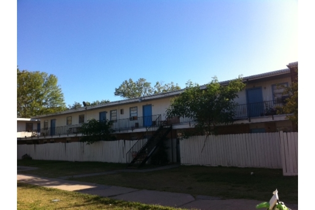 Golfcrest Hills in Houston, TX - Foto de edificio - Building Photo