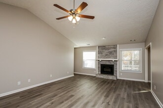 923 River Rock Dr in Woodstock, GA - Building Photo - Building Photo