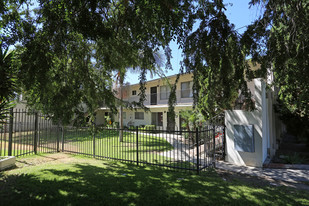 9692 Alwood Ave in Garden Grove, CA - Building Photo