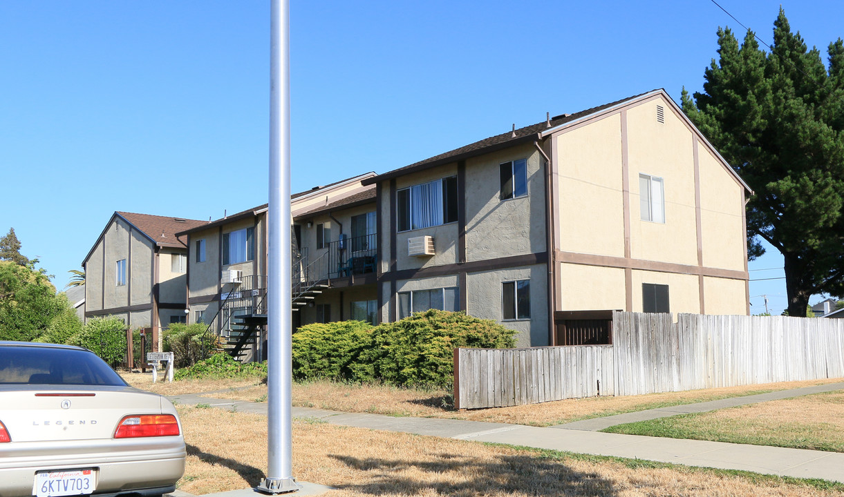 Letterman Apartments in Fairfield, CA - Building Photo