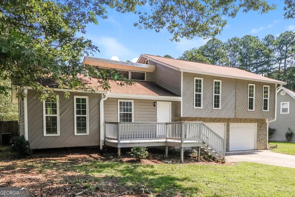 2408 Chauncey Ln in Marietta, GA - Building Photo