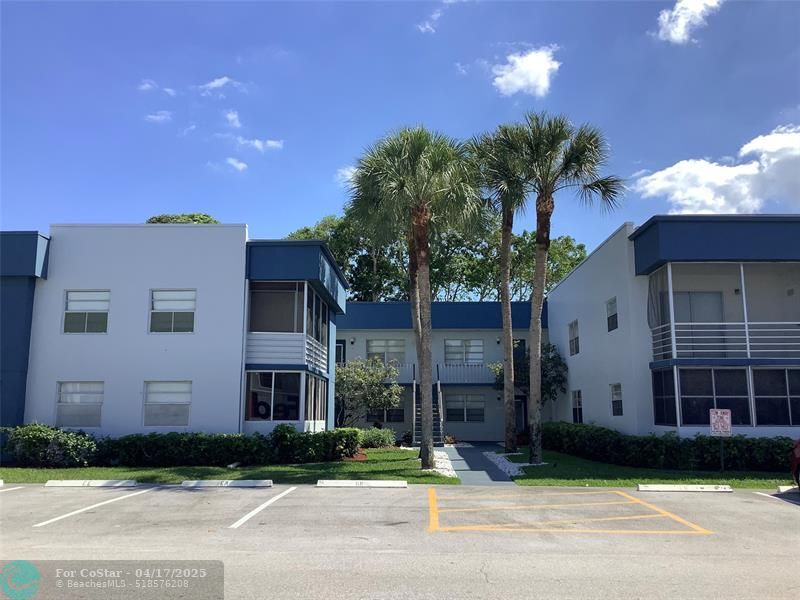 70 Normandy B in Delray Beach, FL - Building Photo