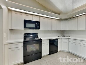 1885 Ontario Ct in Middleburg, FL - Building Photo - Building Photo