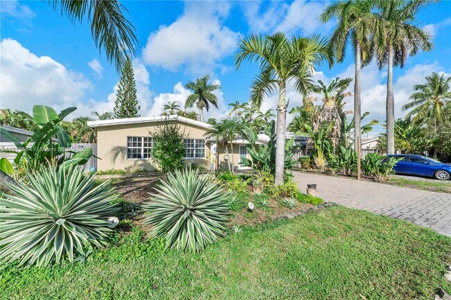 1321 NE 16th Ave in Fort Lauderdale, FL - Building Photo - Building Photo