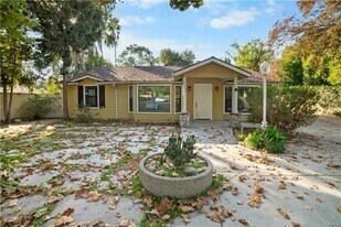 7225 Forbes Ave in Los Angeles, CA - Building Photo