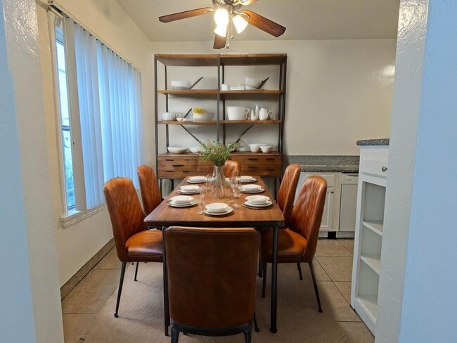 1200 N Gardner St in West Hollywood, CA - Building Photo - Building Photo