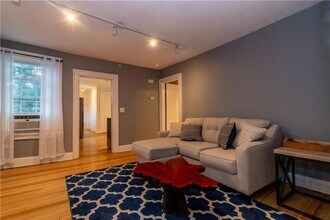 21 School St in Newport, RI - Building Photo - Building Photo