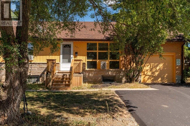 property at 301 Franklin St N