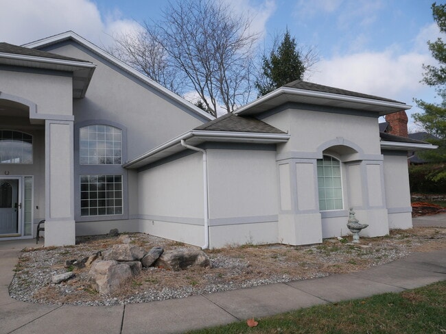 5105 Forum Blvd in Columbia, MO - Building Photo - Building Photo