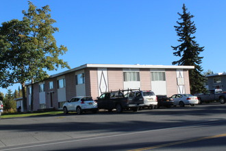 Brunswick Apartments in Soldotna, AK - Building Photo - Building Photo