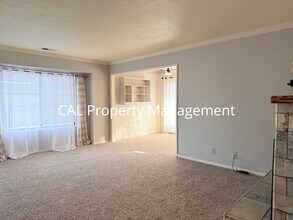 1062 Padre Dr in Salinas, CA - Building Photo - Building Photo