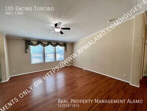 105 Encino Torcido in Adkins, TX - Building Photo - Building Photo