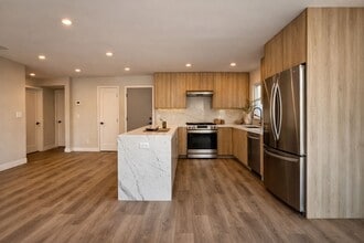 1427 N Vista St in Los Angeles, CA - Foto de edificio - Building Photo