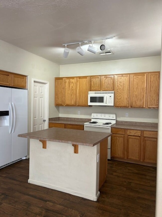 2057 S Starling Dr in Gilbert, AZ - Building Photo - Building Photo