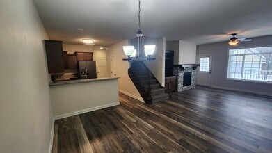 1323 SE Birch Ln in Ankeny, IA - Building Photo - Building Photo