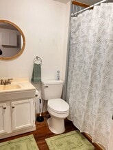 104 1st St, Unit Apartment B in Cynthiana, KY - Building Photo - Building Photo