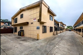 3318 Drew St in Los Angeles, CA - Foto de edificio - Building Photo