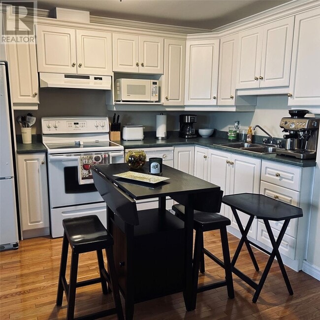 153 Patrick St in St John's, NL - Building Photo - Building Photo