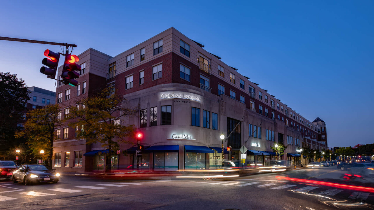 Cronin's Landing in Waltham, MA - Building Photo