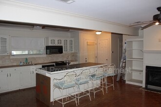 8624 Marcel Ave in Baton Rouge, LA - Building Photo - Building Photo