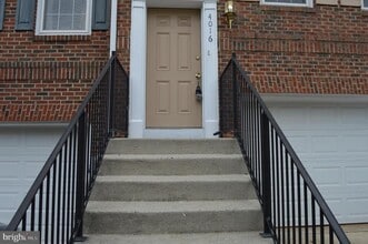 4016 Timber Oak Trl in Fairfax, VA - Building Photo - Building Photo