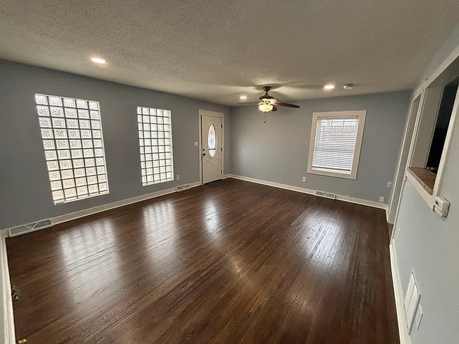 2002 E 17th St N in Wichita, KS - Building Photo - Building Photo