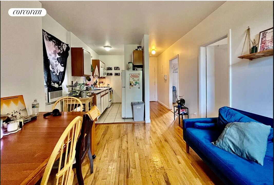 206 St Nicholas Ave in New York, NY - Building Photo