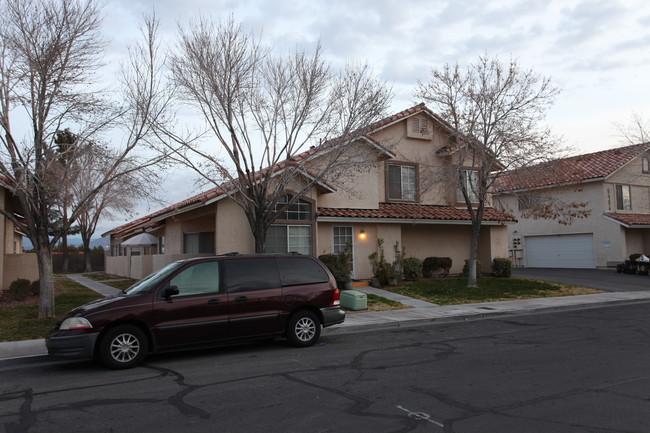 Rainbow Gardens in Las Vegas, NV - Foto de edificio - Building Photo