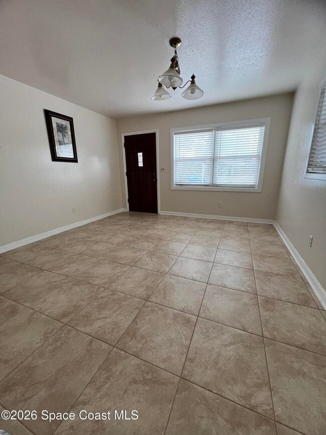 304 Crown Blvd in Melbourne, FL - Building Photo - Building Photo