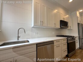 35 Gore St, Unit #2 in Cambridge, MA - Building Photo