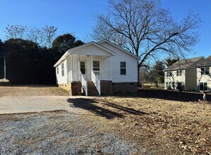 513 N Elizabeth Ave in Marshville, NC - Building Photo - Building Photo