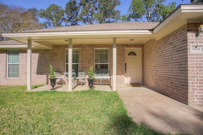 property at 824 Cherry Hills Dr