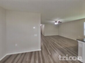 6815 Hibiscus Falls in San Antonio, TX - Building Photo - Building Photo