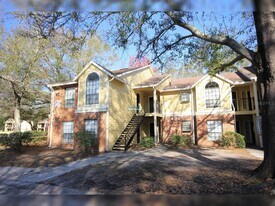 8630 Mallard Reserve Dr in Tampa, FL - Building Photo