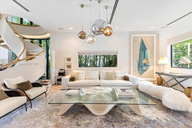 401 E Rivo Alto Dr in Miami Beach, FL - Building Photo - Building Photo