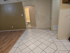 313 Bryant Ln in Cedar Hill, TX - Building Photo - Building Photo