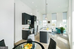 5013 Springfield Ave in Philadelphia, PA - Building Photo