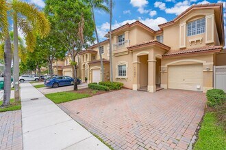 11451 NW 68th Terrace in Doral, FL - Building Photo - Building Photo