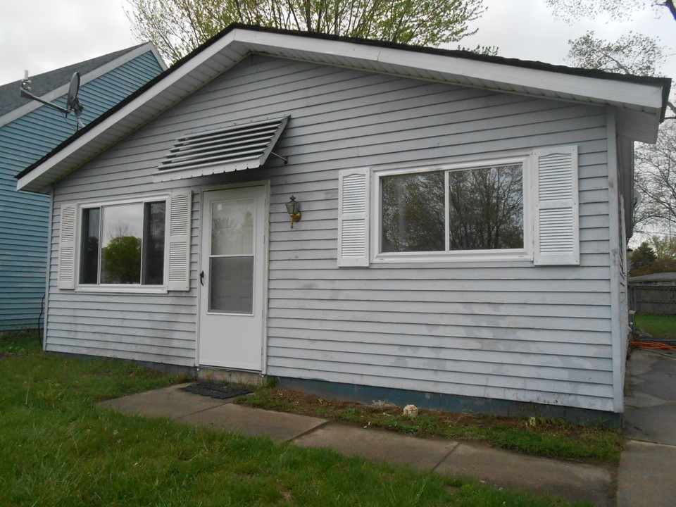 4434 Dunloe Ct in Toledo, OH - Foto de edificio