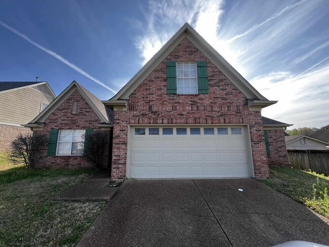 property at 1072 Red Fern Cir W